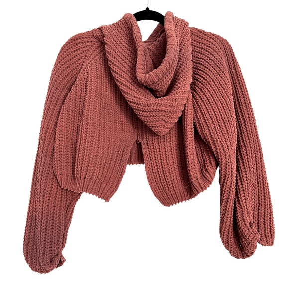 GUC URBAN OUTFITTERS OPEN BACK SWEATER - Picture 2 of 3